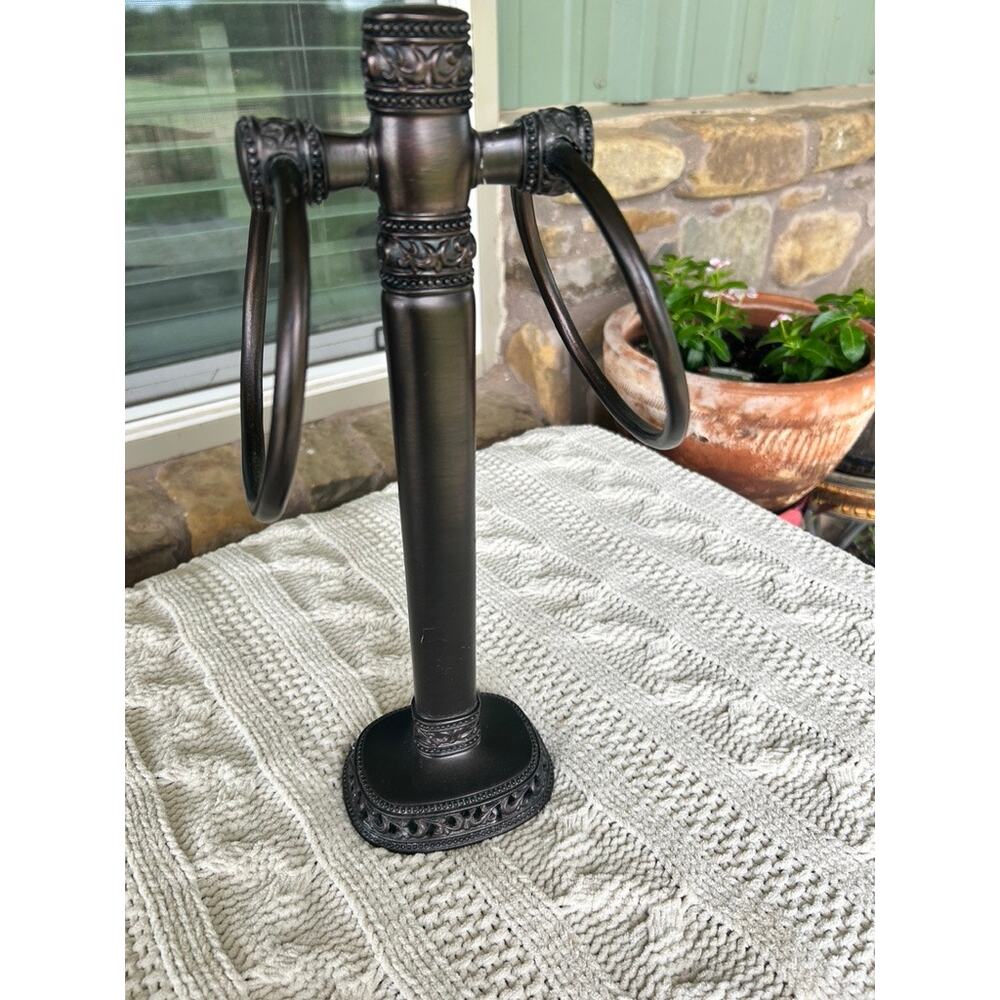 New with Tags Stein Mart Ornate Bronze Fingertip Towel Holder / Towel Tree